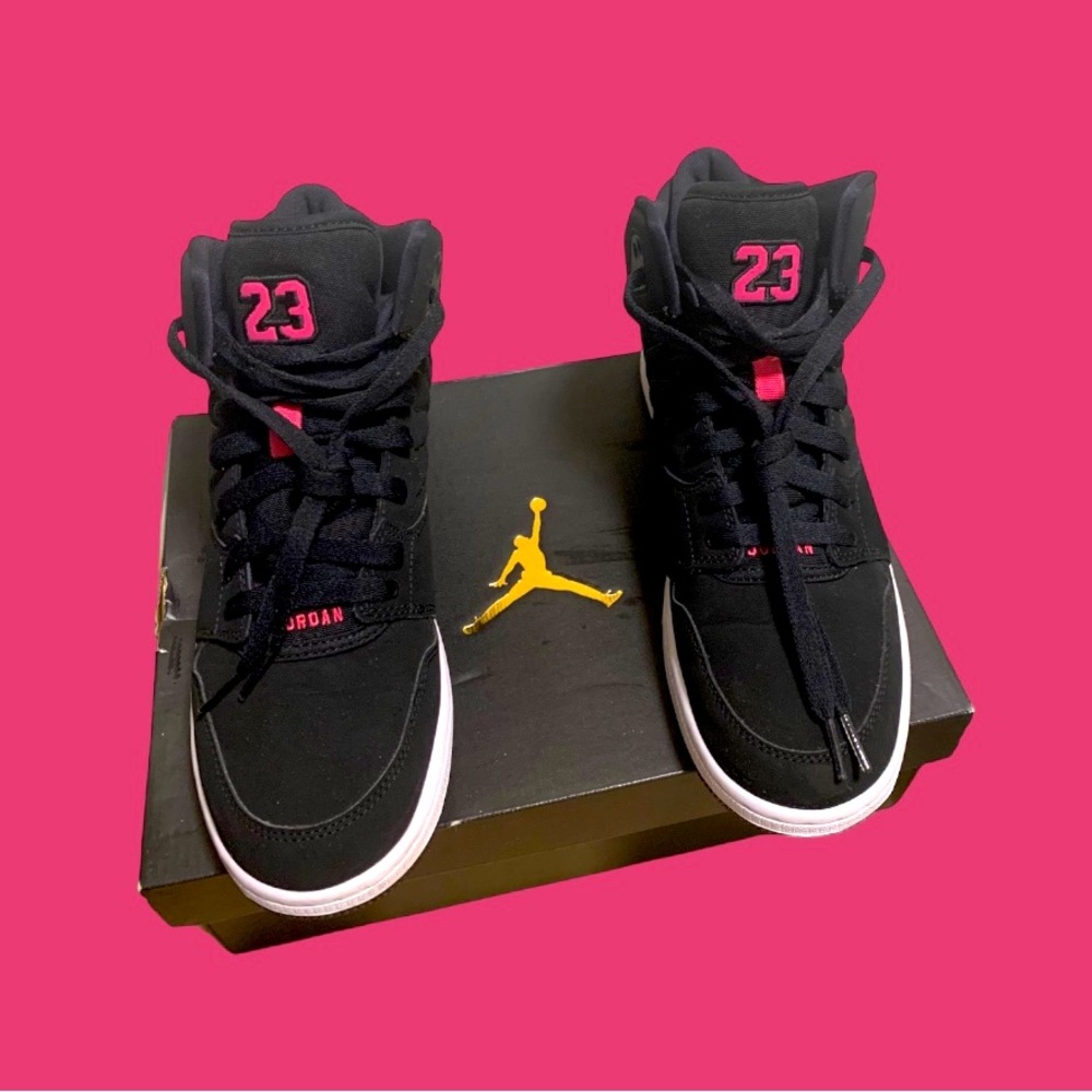 Jordan 1 flight 4 prem black with pink trim.